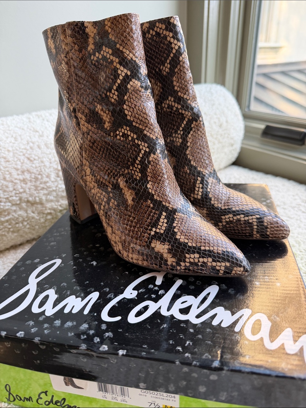 Sam Edelman Tan & Black Snake-Print Pointed Toe Ankle Booties. Exc cond.